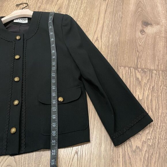 Vintage Gianni Petites Wool Black Cropped Gold Button Lady Jacket Size 12 - Picture 9 of 10
